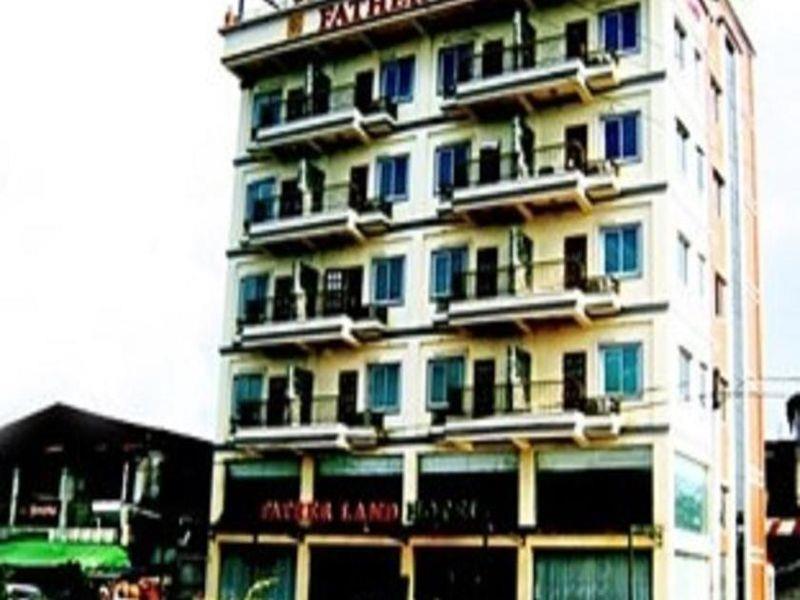 Royal Boss Hotel Янгон Экстерьер фото